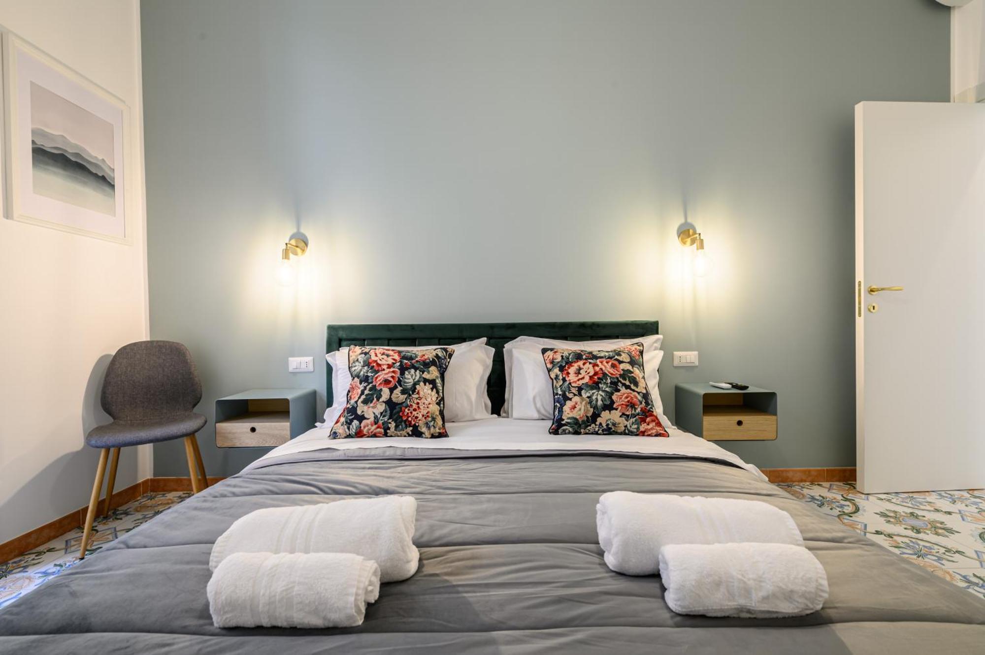 נאפולי Guest House 121 Charming Apartment מראה חיצוני תמונה