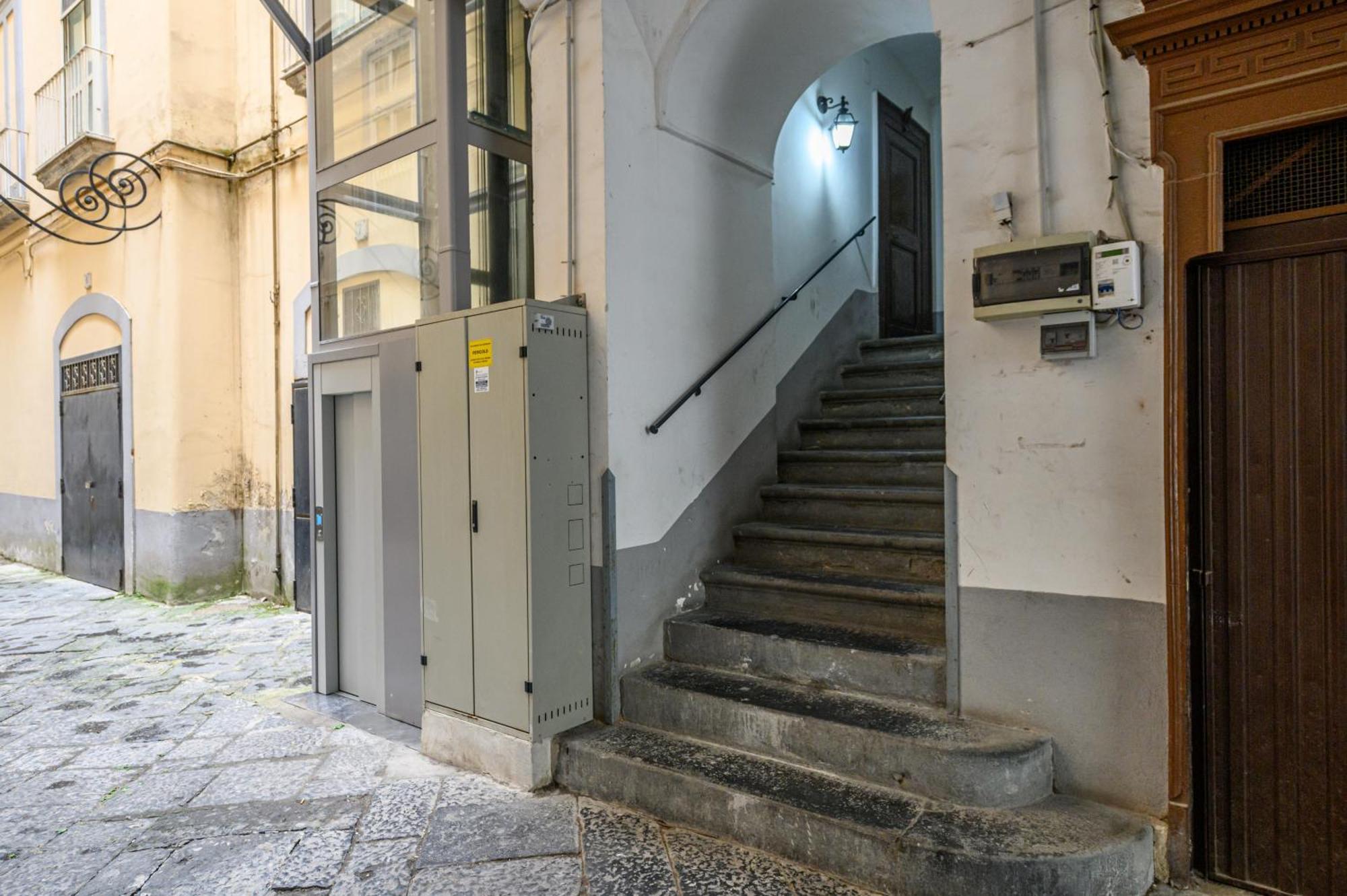 נאפולי Guest House 121 Charming Apartment מראה חיצוני תמונה